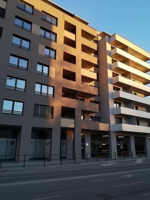 M&M1 Studio Apartment Near Center With Free Parking - Ac Koszyce Zewnętrze zdjęcie